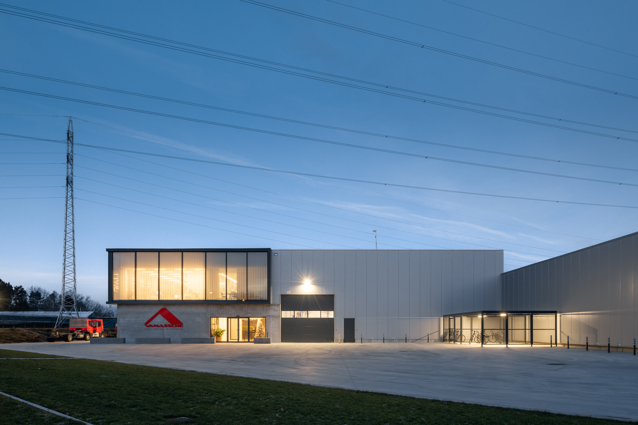 BEDRIJFSGEBOUW VANASSCHE FFE